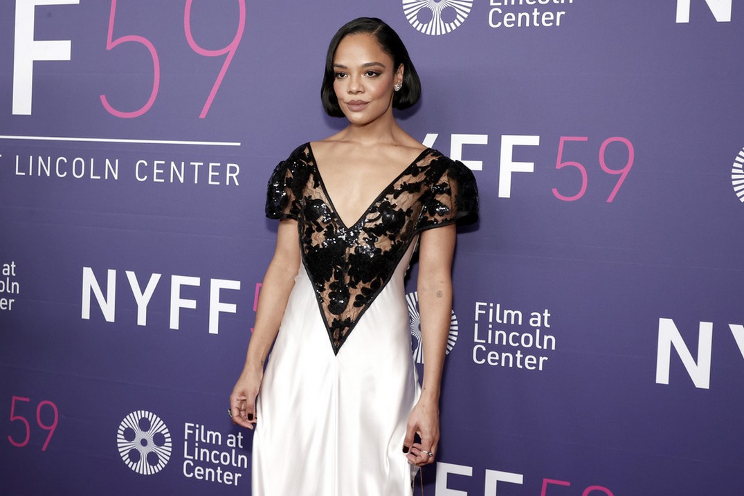 tessa-thompson-sexy-passing-premiere-thefappening-cfd-6 Tessa Thompson Passing