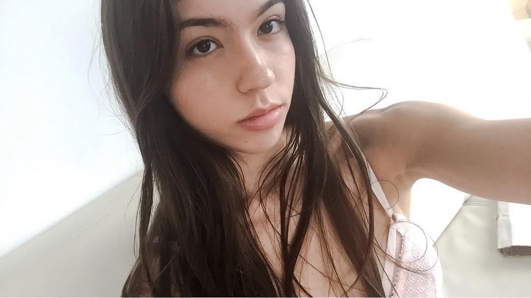 the-fappening-nicole-caridad-topless-3 the fappening nicole caridad topless 3