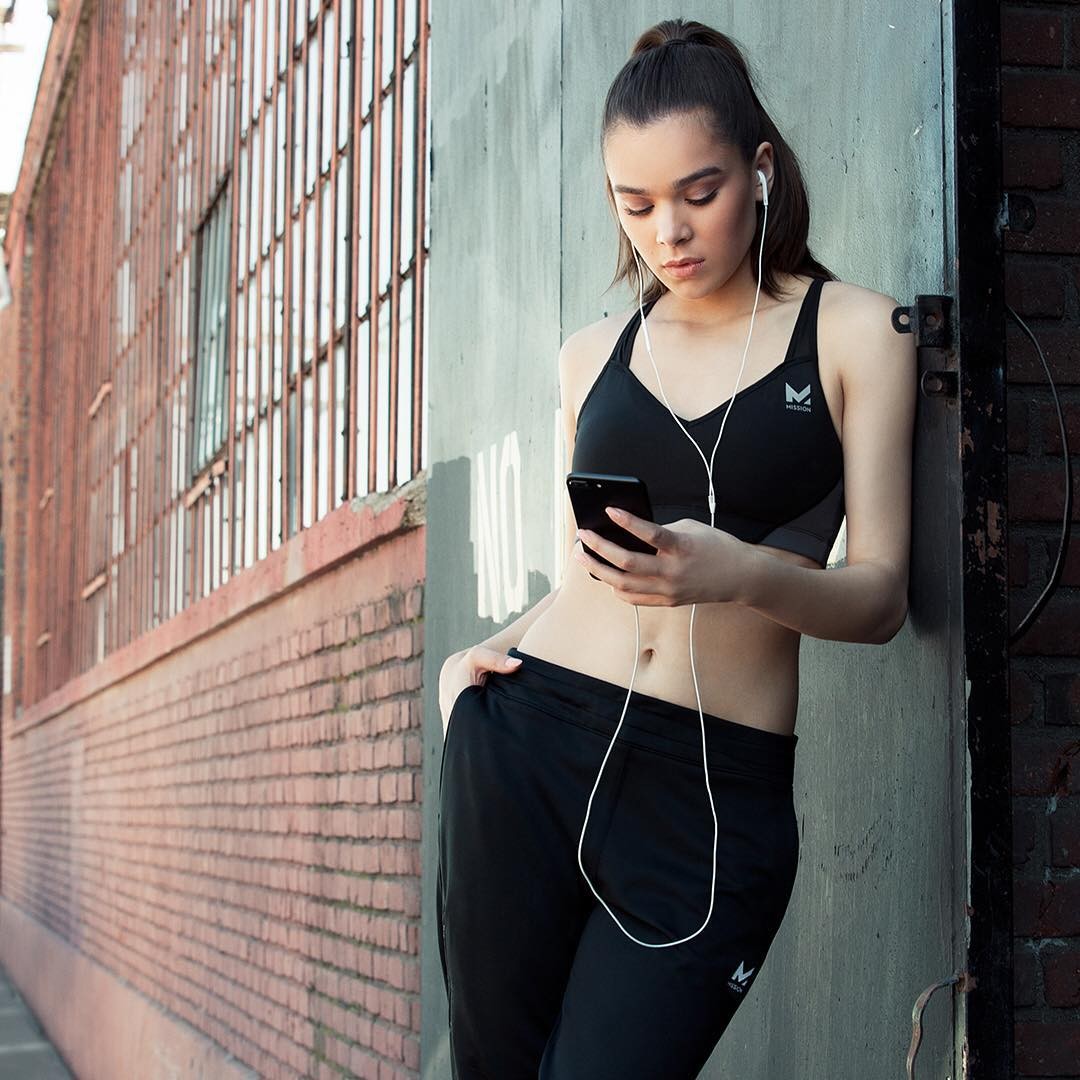 thefappening-hailee-steinfeld-sexy-20 thefappening hailee steinfeld sexy 20