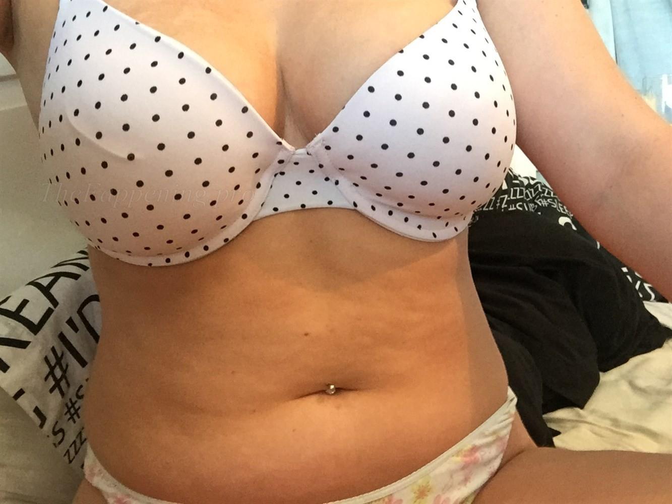 thefappening-pro-holly-willoughby-8 Holly Willoughby Leaked