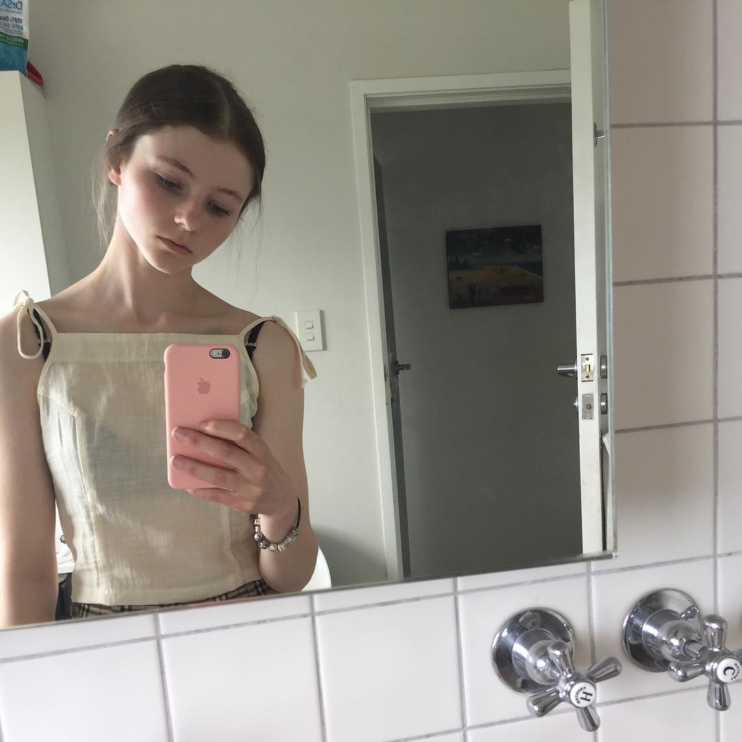 thomasin-mckenzie-sexy-thefappening-cfd-6 Thomasin McKenzie Selfie