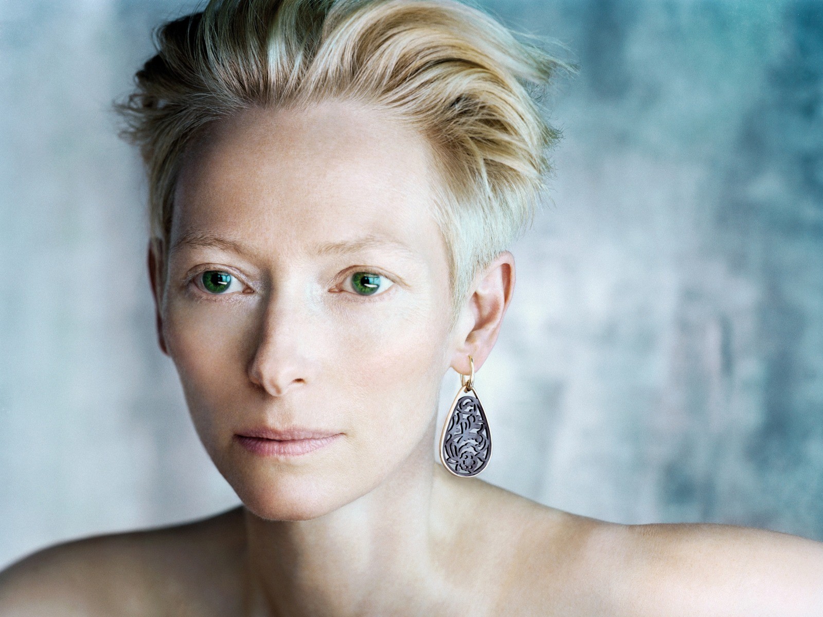 tilda-swinton-nude-sexy-15 tilda-swinton-nude-sexy-15