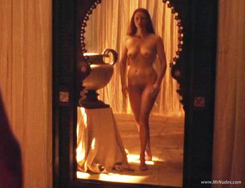 tilda-swinton-nude-sexy-70 tilda-swinton-nude-sexy-70