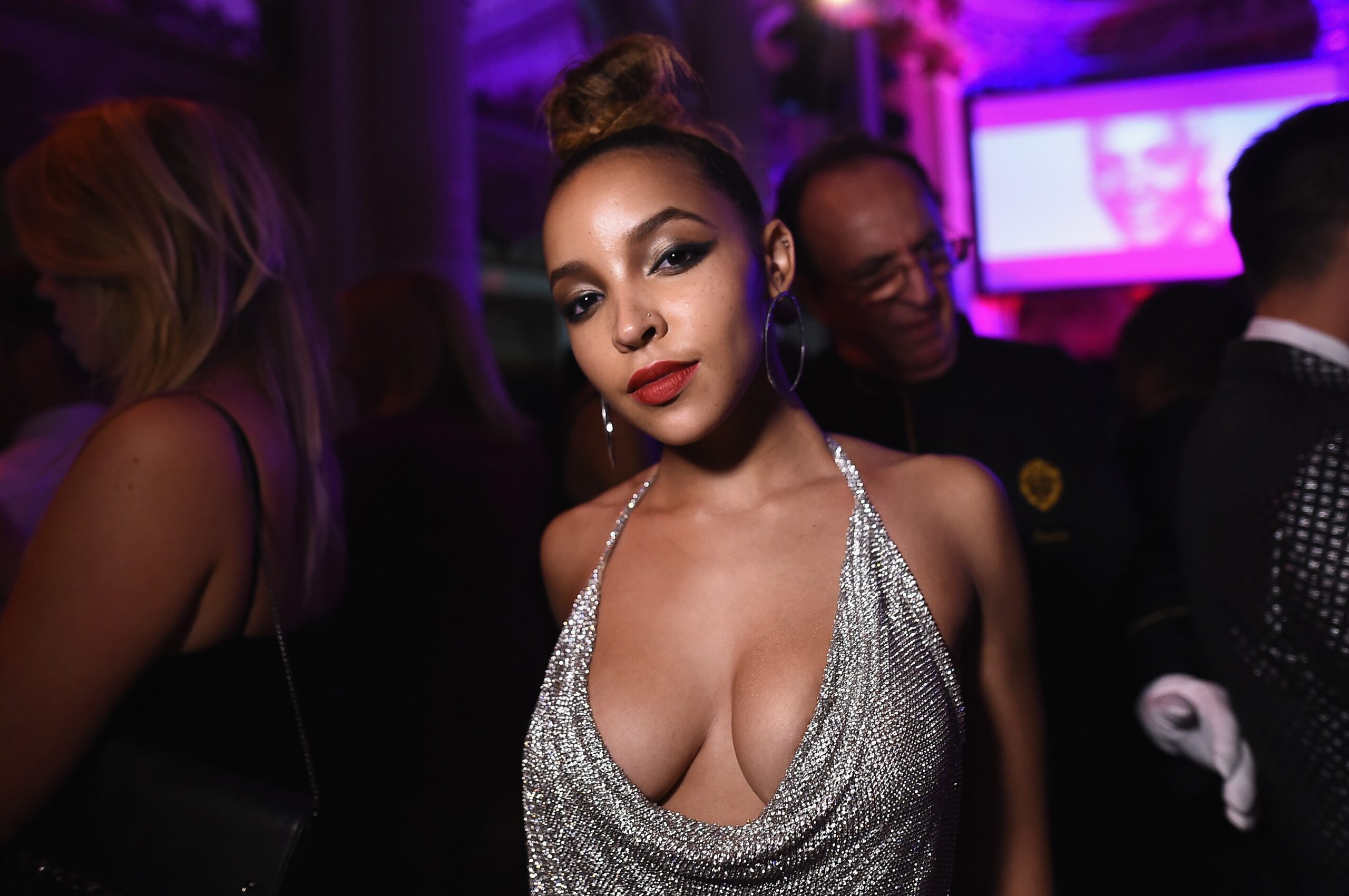 tinashe-sexy-tits-10 tinashe sexy tits 10 scaled