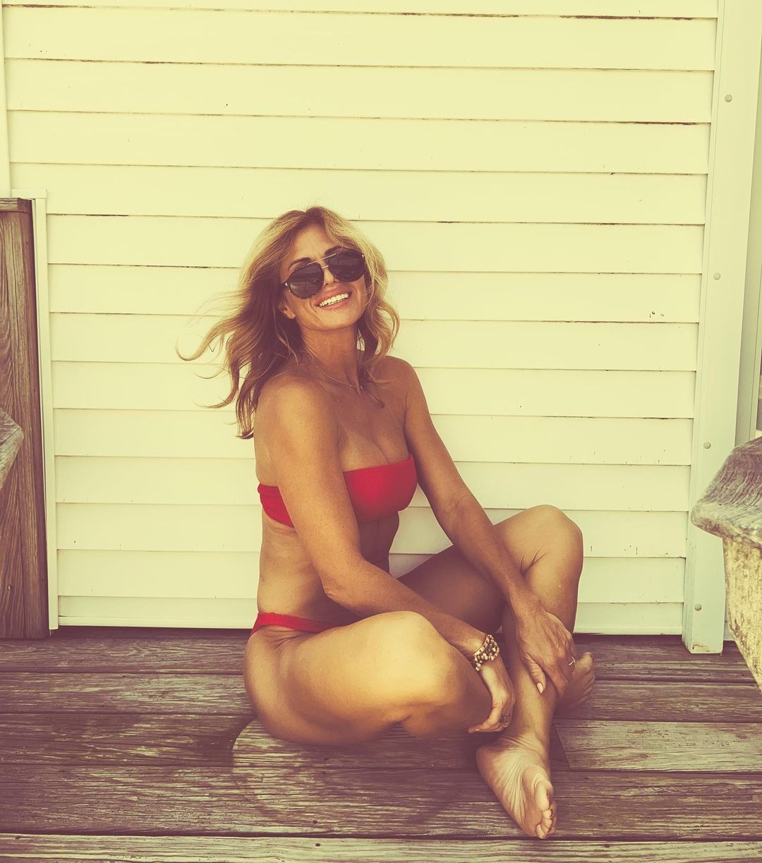 torrie-wilson-bikini-thefappening-cfd-3 Torrie Wilson Bare Feet In A Bikini