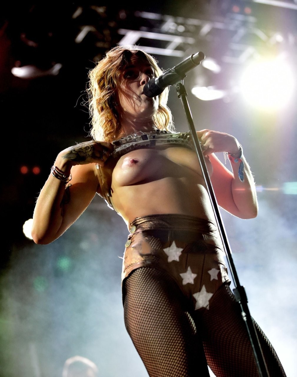 tove-lo-nude-shamless-performances-thefappening-pro-26 Tove Lo Show off her naked tits