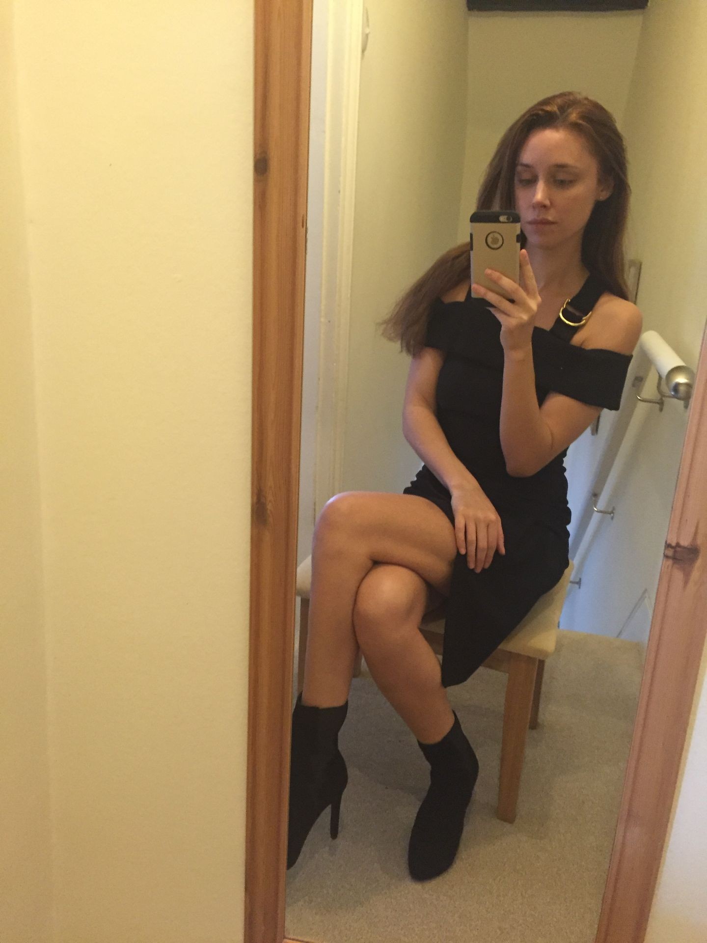 una-healy-leaked-selfie-3 Una Healy Leaked