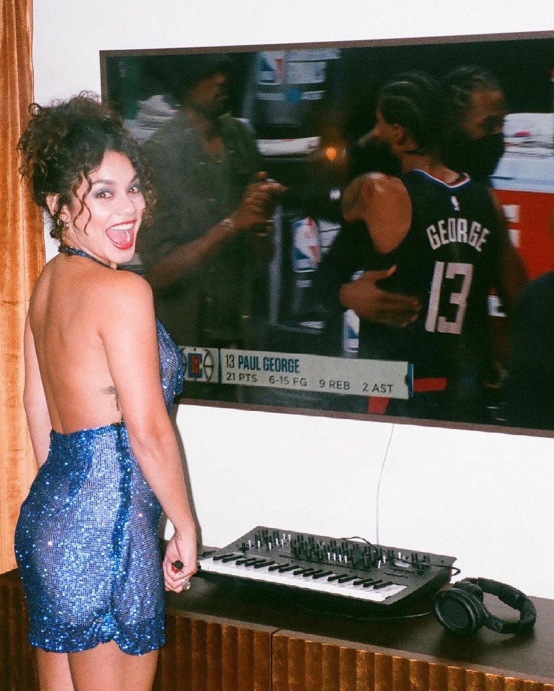 vanessa-hudgens-hot-in-little-dress-thefappening-cfd-4 vanessa hudgens hot in little dress thefappening cfd 4
