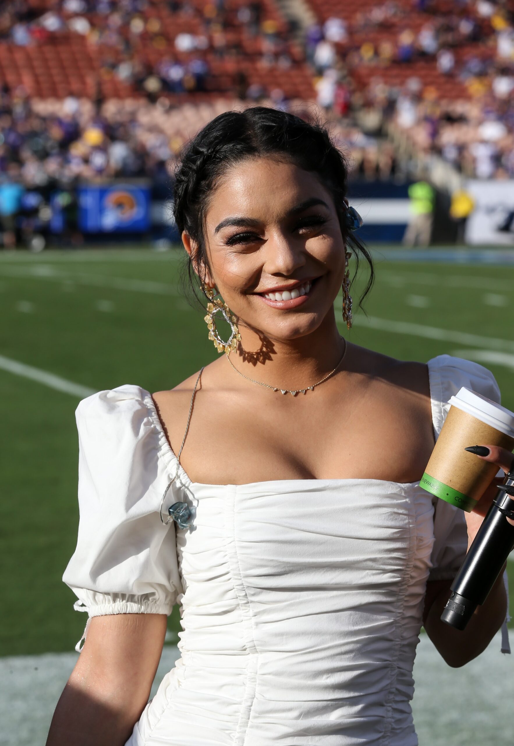 vanessa-hudgens-sexy-2019-10 vanessa hudgens sexy 2019 10 scaled