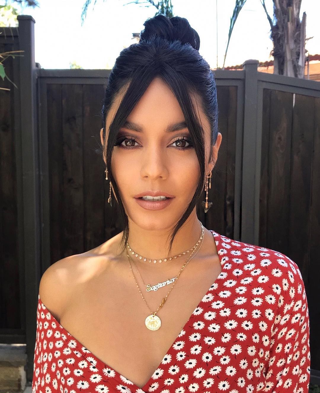 vanessa-hudgens-sexy-2019-13 vanessa hudgens sexy 2019 13