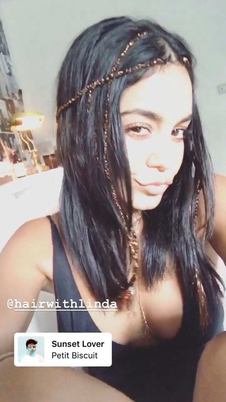 vanessa-hudgens-sexy-thefappening-cfd-1 Vanessa Hudgens Hot Selfie