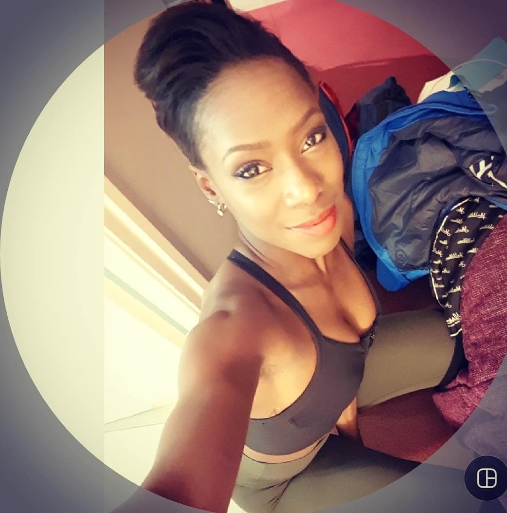 vanessa-james-sexy-skater-2019-15 vanessa james sexy skater 2019 15