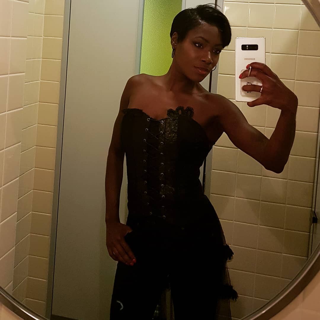 vanessa-james-sexy-skater-2019-24 vanessa james sexy skater 2019 24