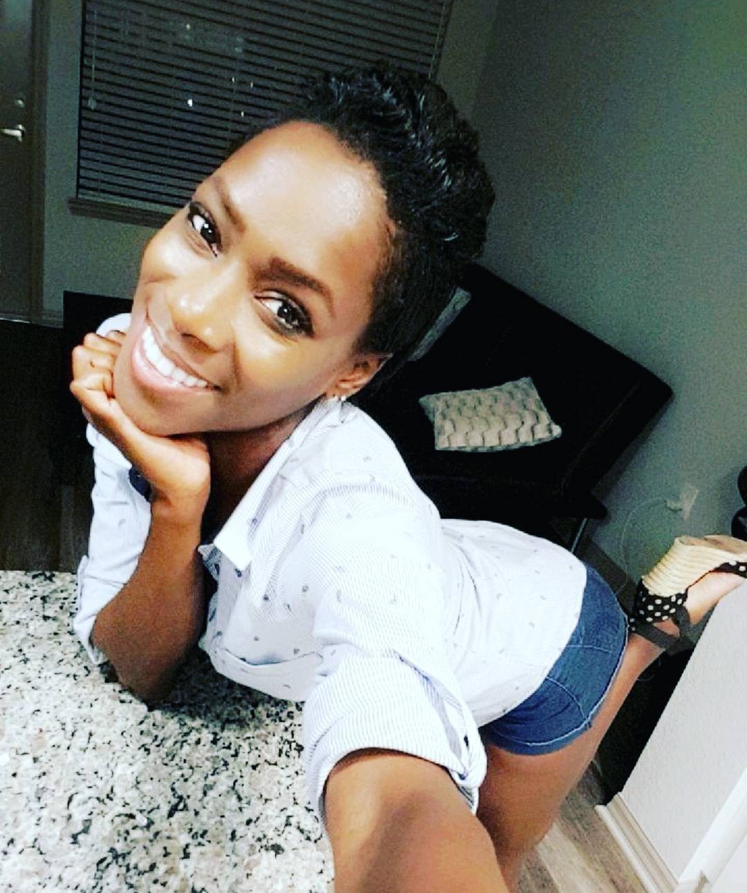 vanessa-james-sexy-skater-2019-6 vanessa james sexy skater 2019 6