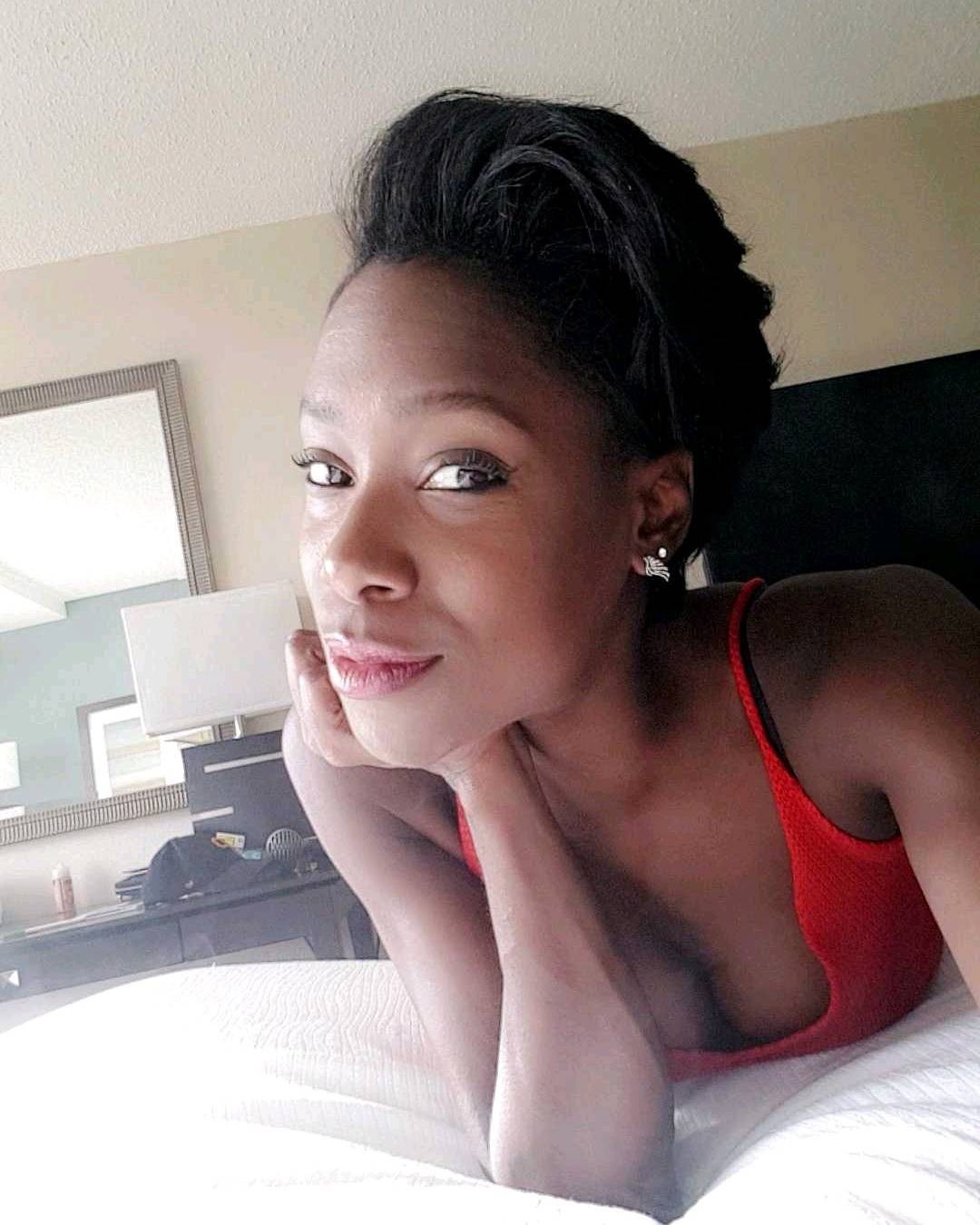 vanessa-james-sexy-skater-2019-8 vanessa james sexy skater 2019 8
