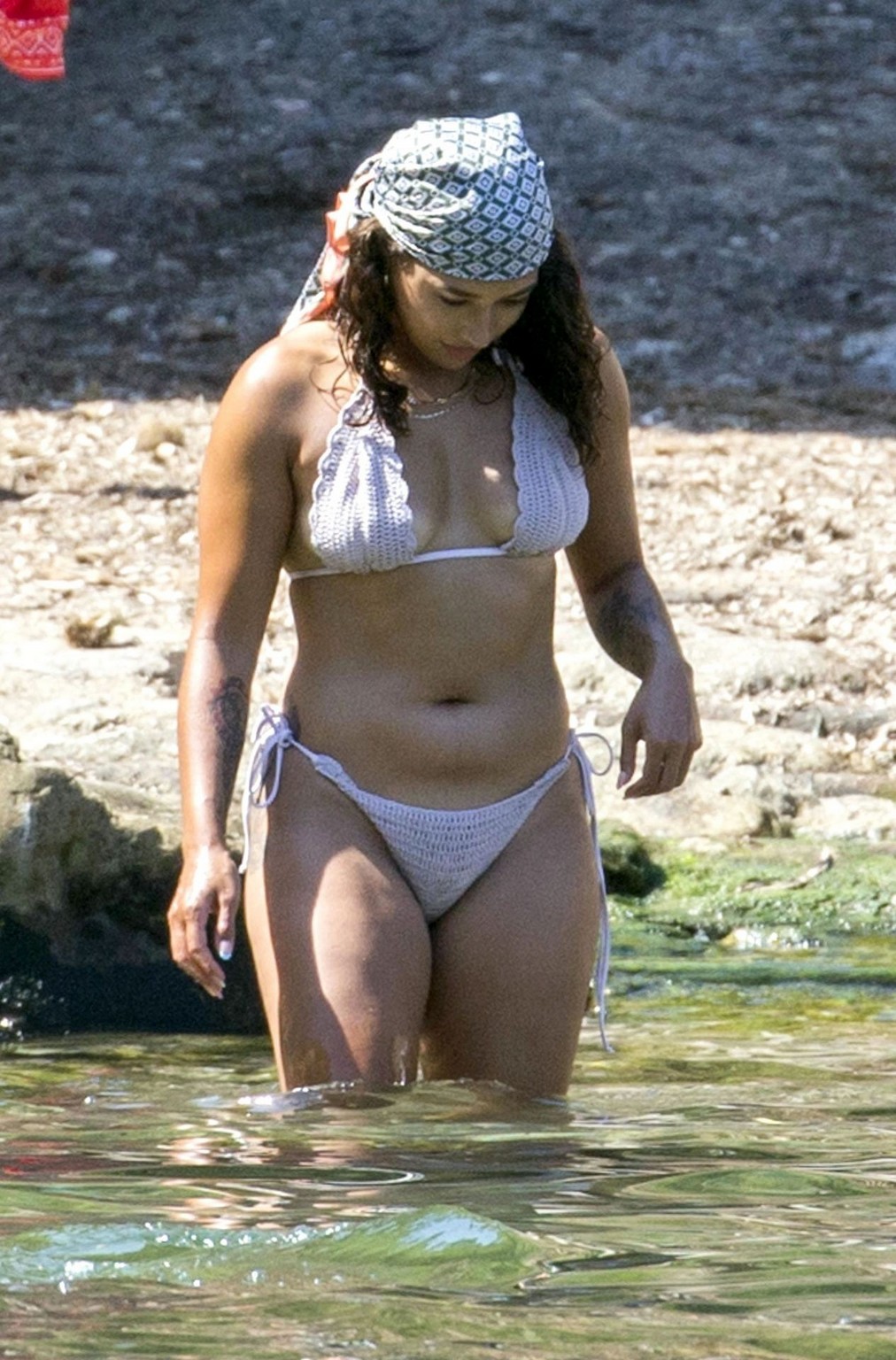 vanessa-white-sexy-tiny-bikini-thefappening-cfd-16 vanessa white sexy tiny bikini thefappening cfd 16