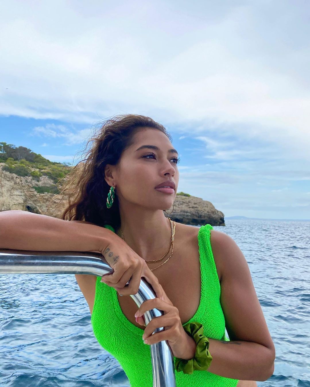 vanessa-white-sexy-tiny-bikini-thefappening-cfd-33 vanessa white sexy tiny bikini thefappening cfd 33
