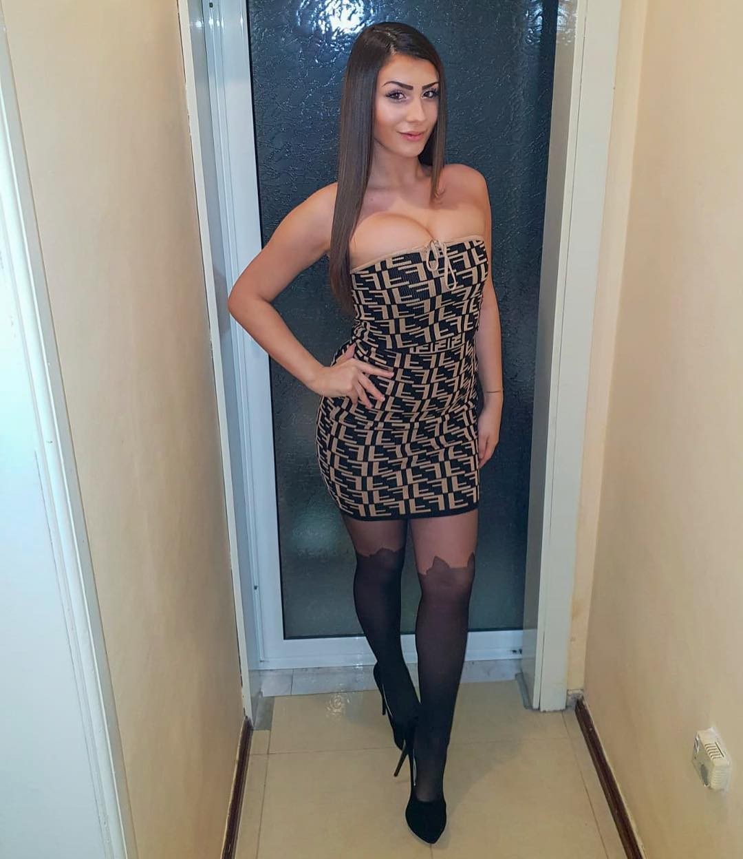 vazzzle-sexy-tits-new-year-2019-9 vazzzle sexy tits new year 2019 9