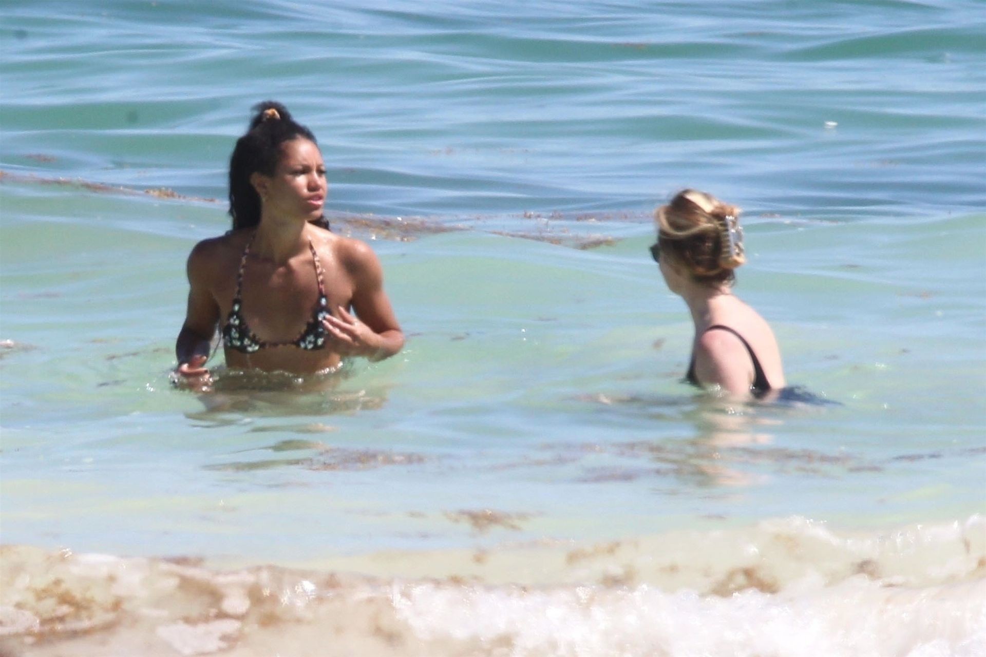 vick-hope-sexy-bikini-20 vick hope sexy bikini 20