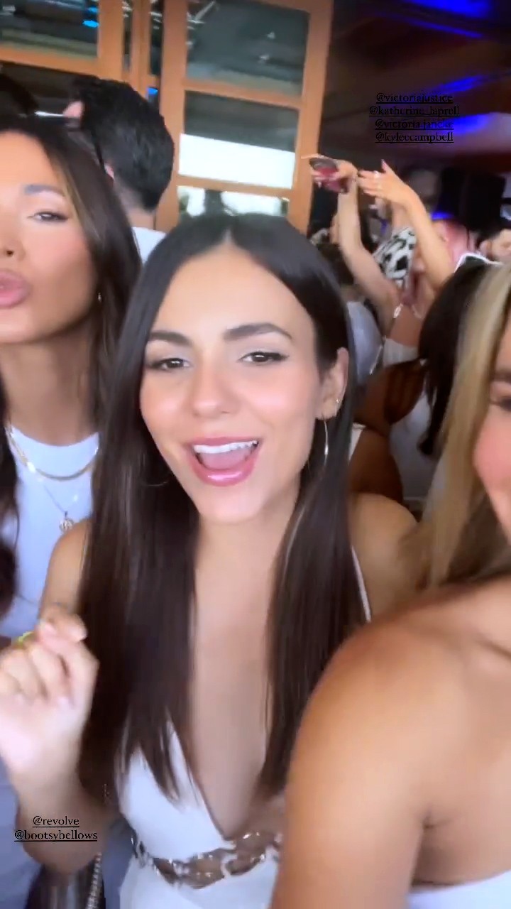 victoria-justice-and-madison-reed-sexy-thefappening-cfd-2 victoria justice and madison reed sexy thefappening cfd 2