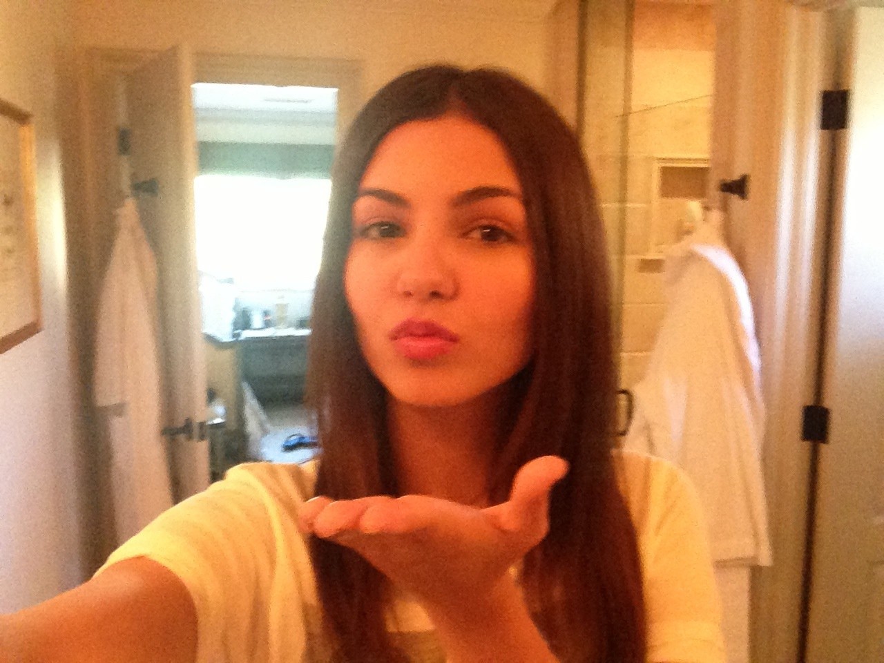 victoria-justice-nude-the-fappening-pro-17 victoria justice nude the fappening pro 17