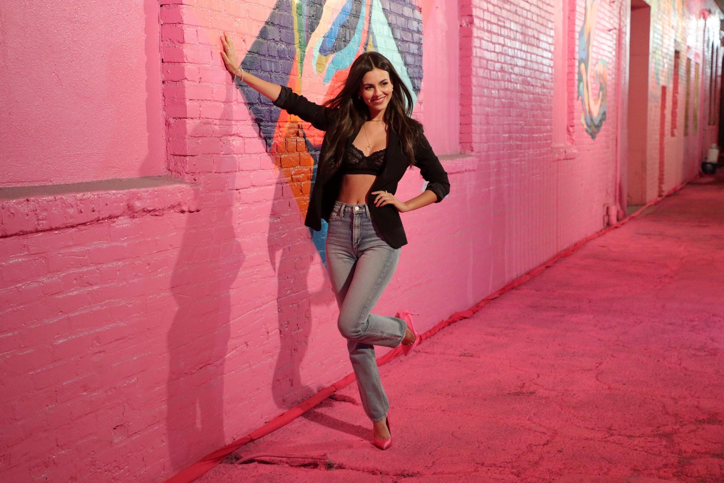 victoria-justice-sexy-9 Victoria Justice Sexy at Pandora Street Of Loves