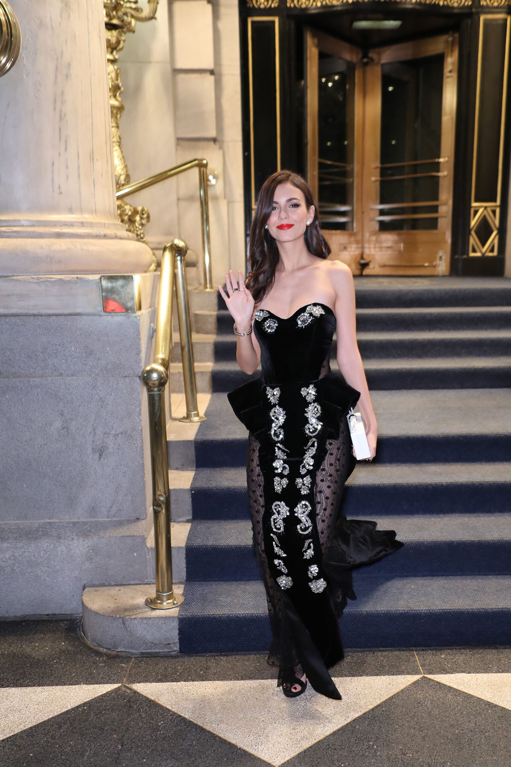 victoria-justice-sexy-gala-2019-1 victoria justice sexy gala 2019 1 scaled