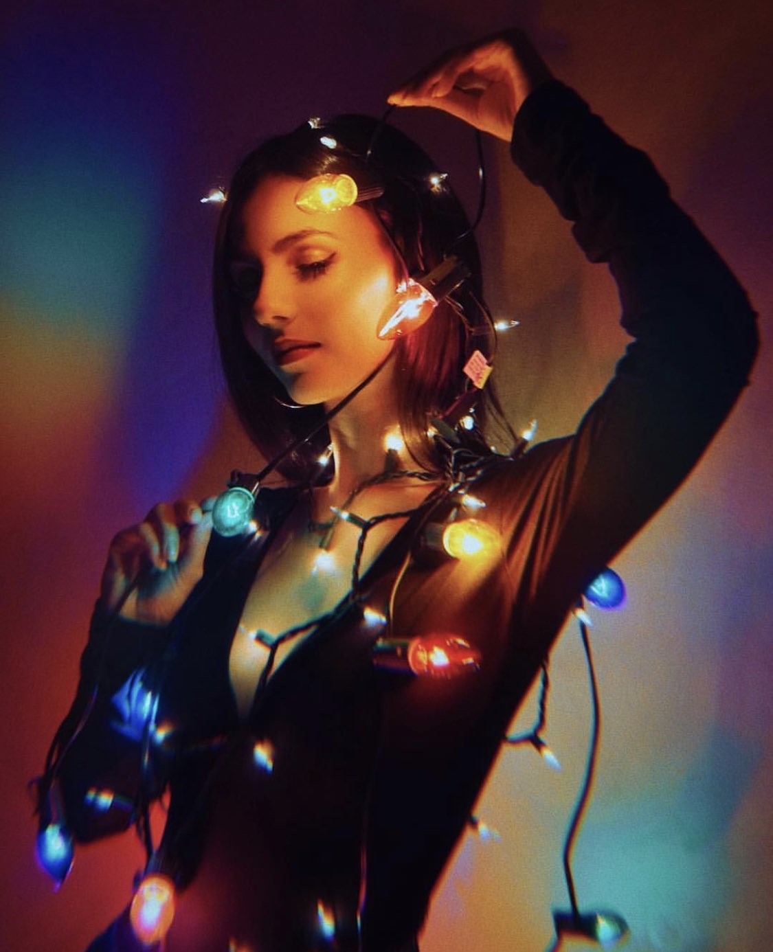 victoria-justice-sexy-holiday-lights-5 victoria justice sexy holiday lights 5