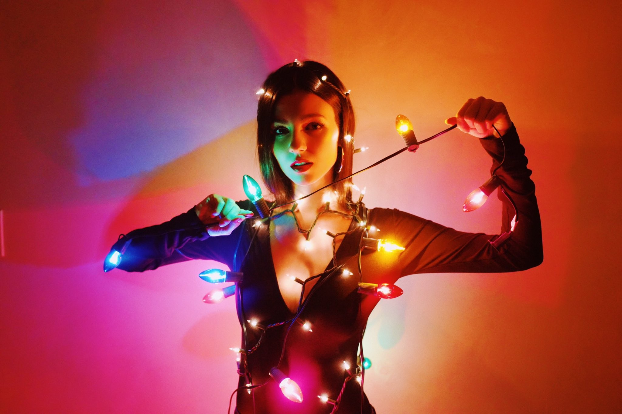 victoria-justice-sexy-holiday-lights-7-1 victoria justice sexy holiday lights 7 1