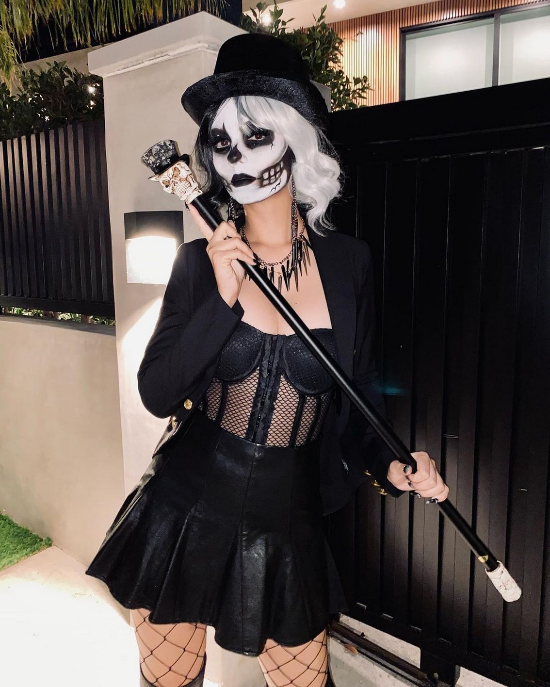 victoria-justice-sexy-witch-thefappening-cfd-1 Victoria Justice Halloween