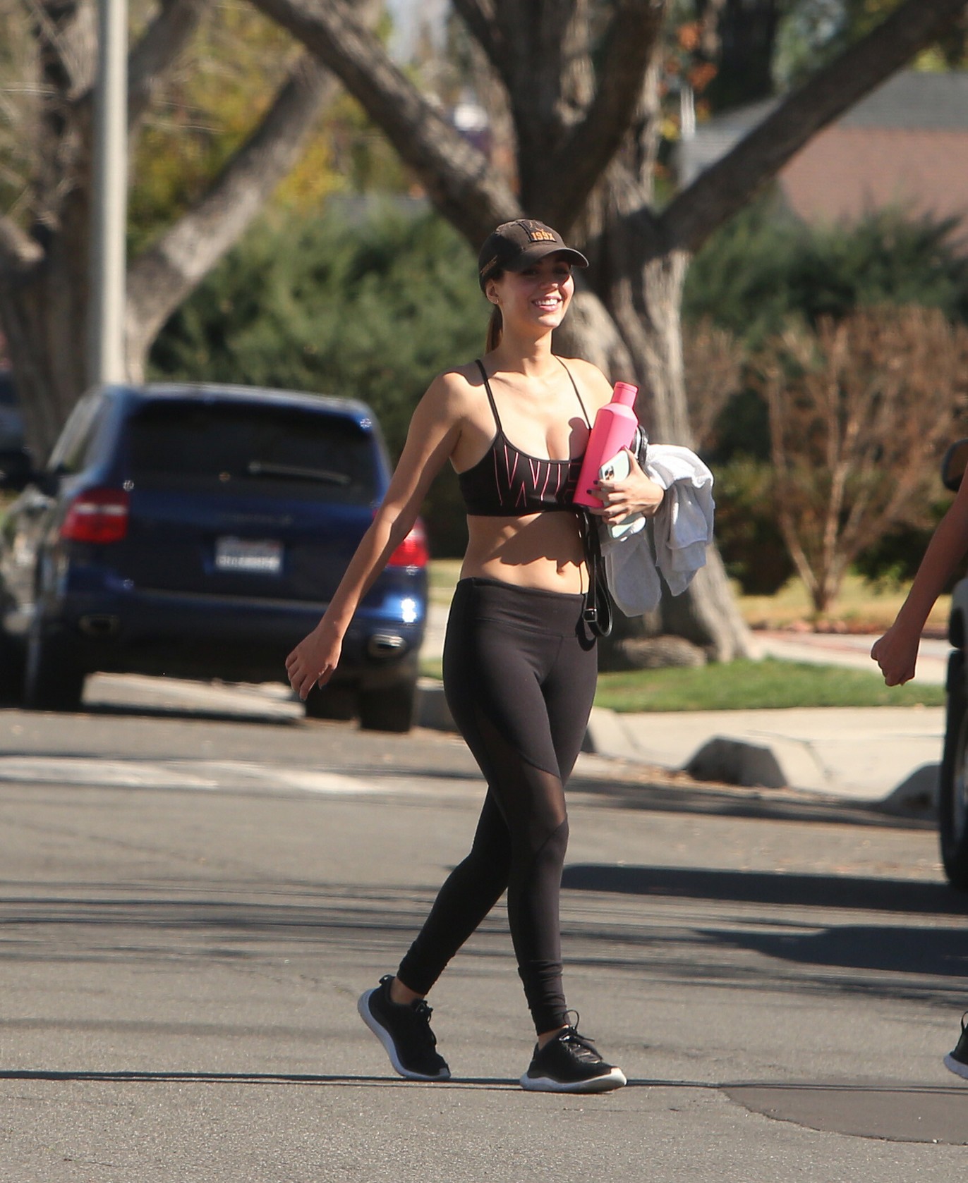 victoria-justice-tight-leggings-thefappening-cfd-11 Victoria Justice Leggings
