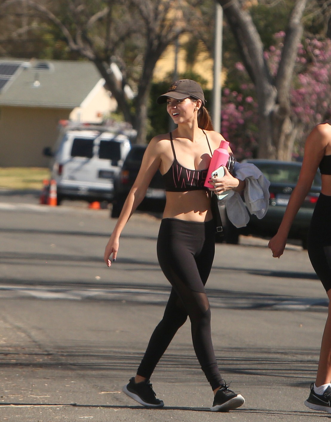 victoria-justice-tight-leggings-thefappening-cfd-5-1 victoria justice tight leggings thefappening cfd 5 1