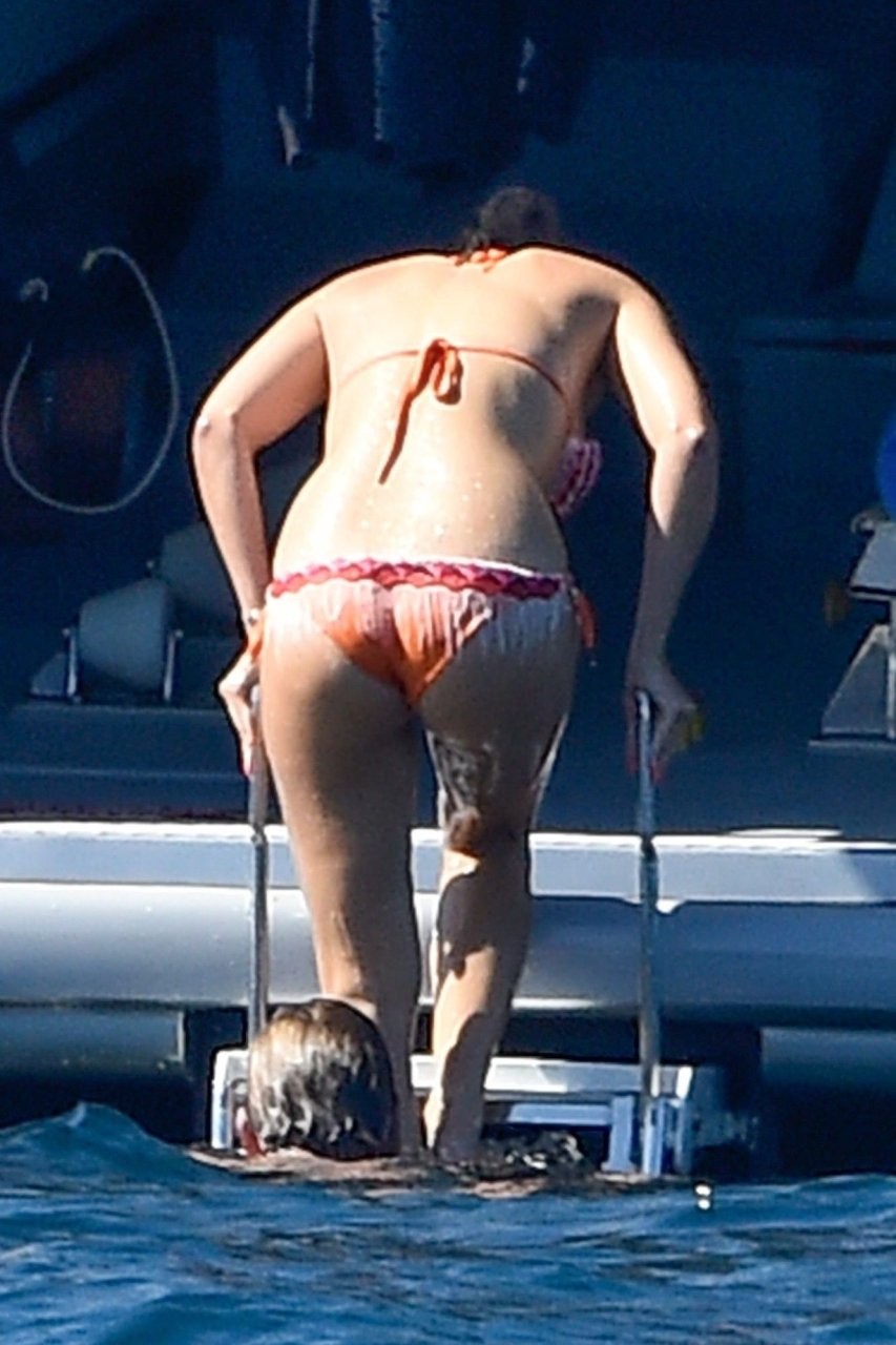 victoria-swarovski-in-a-revealing-bikini-shows-her-ass-thefappening-cfd-2 victoria swarovski in a revealing bikini shows her ass thefappening cfd 2