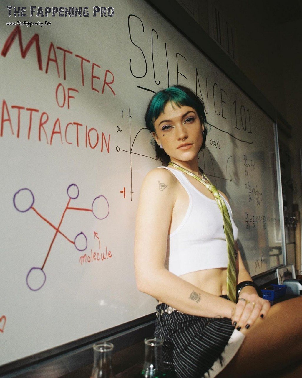 violett-beane-topless-thefappening-cfd-11 Violett Beane Pokies