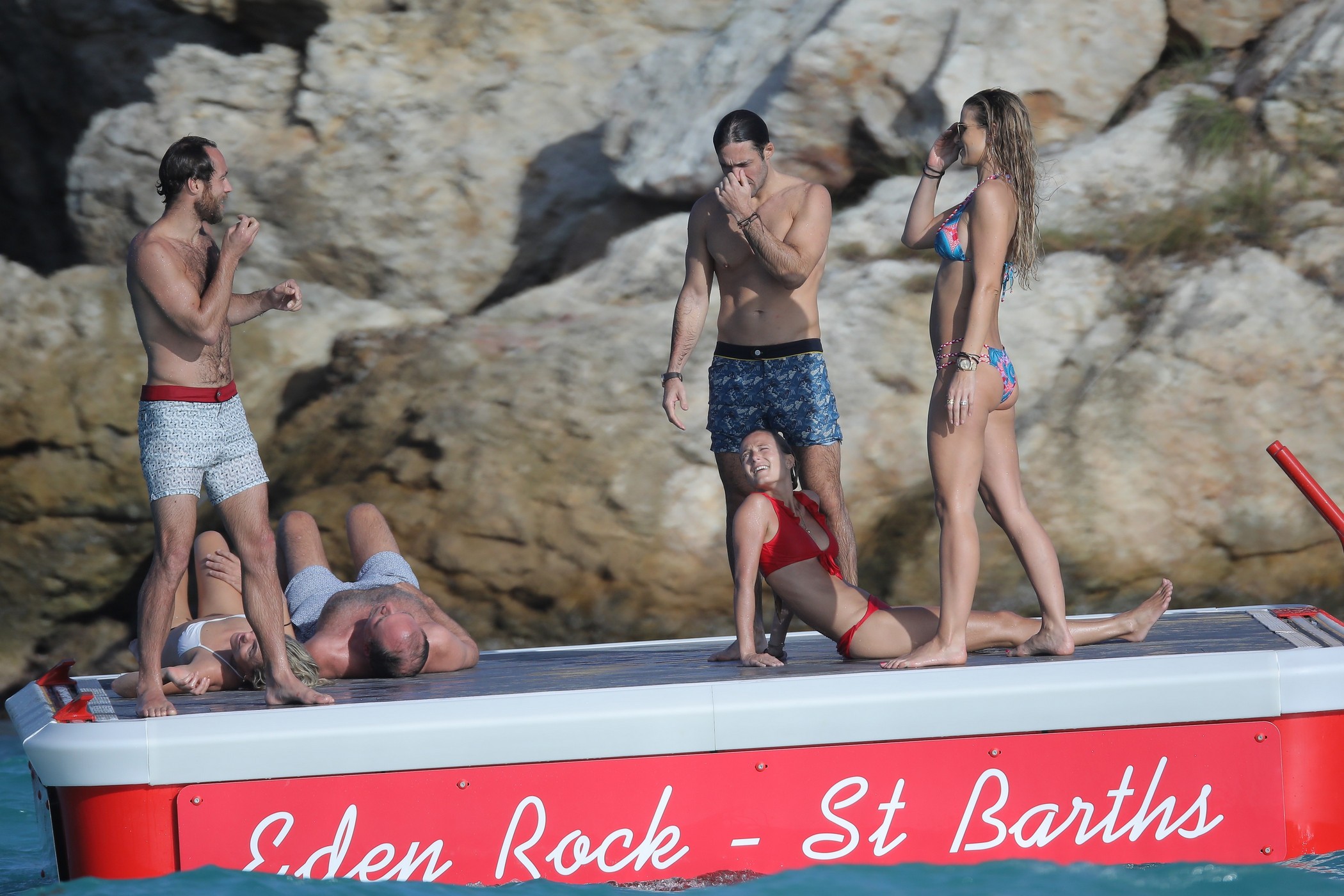 vogue-williams-sexy-bikini-16 vogue williams sexy bikini 16