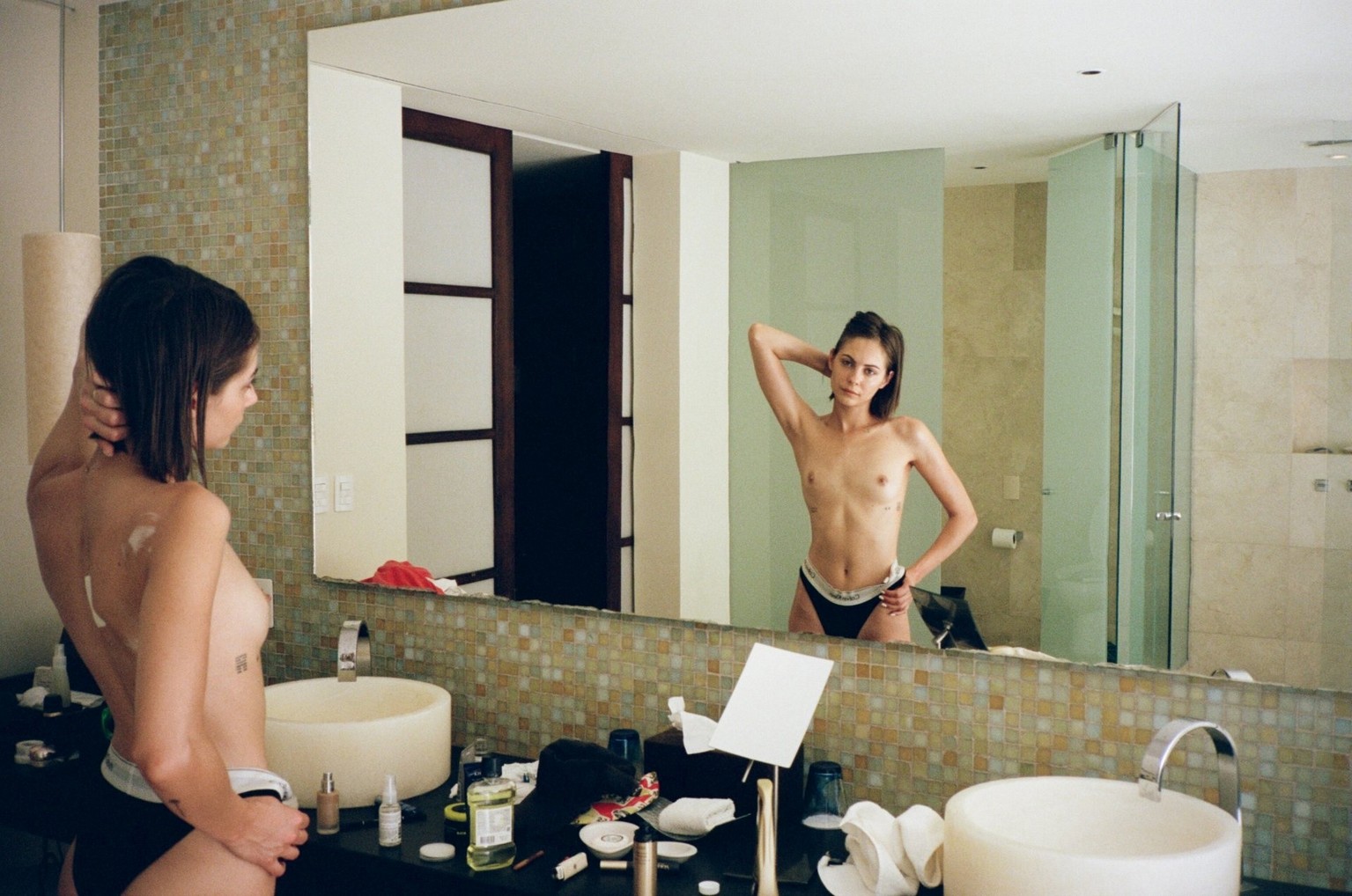 willa-holland-nude-leaked-thefappening-cfd-3 Willa Holland Leaked