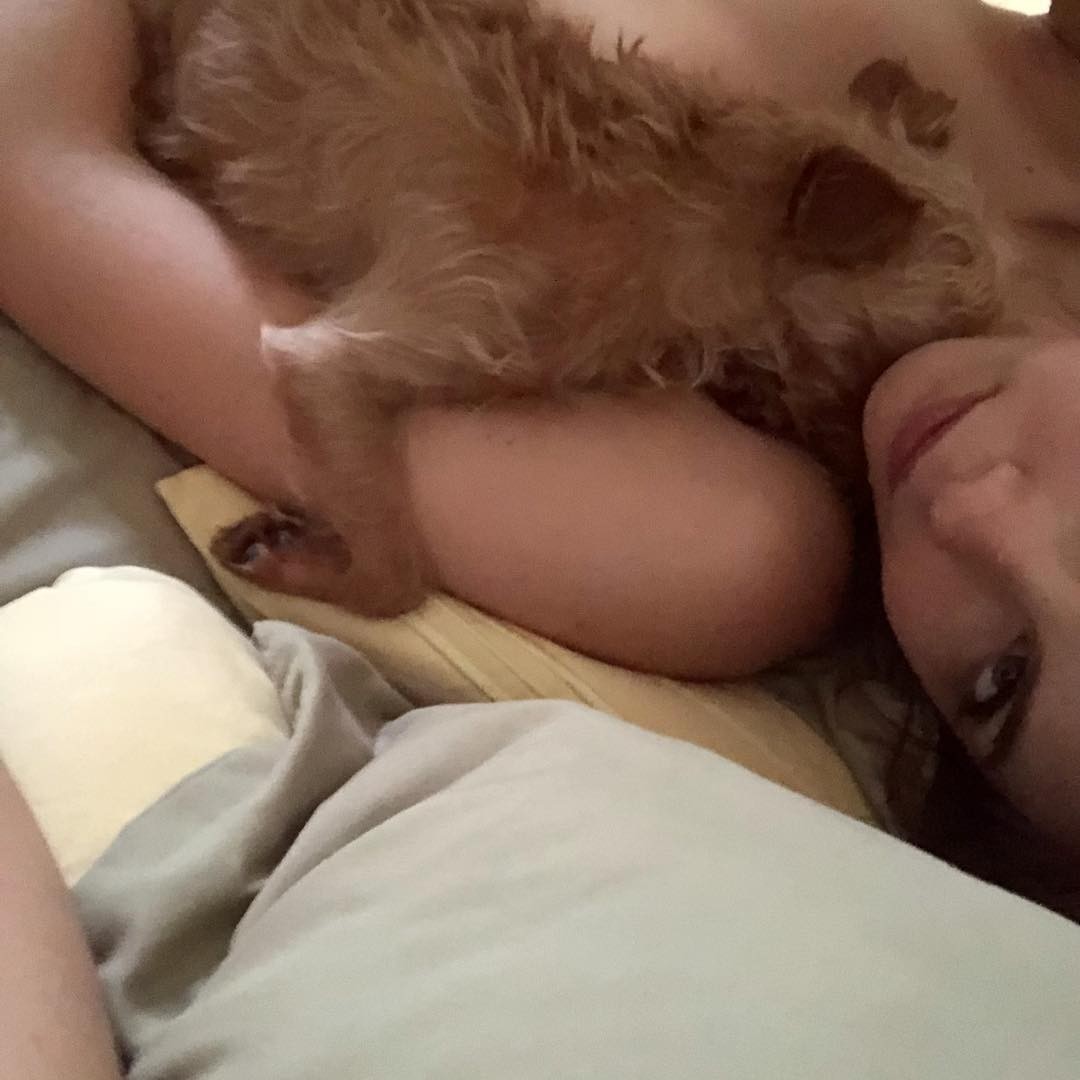 willa-holland-nude-sexy-thefappening-cfd-24 Willa Holland Leaks