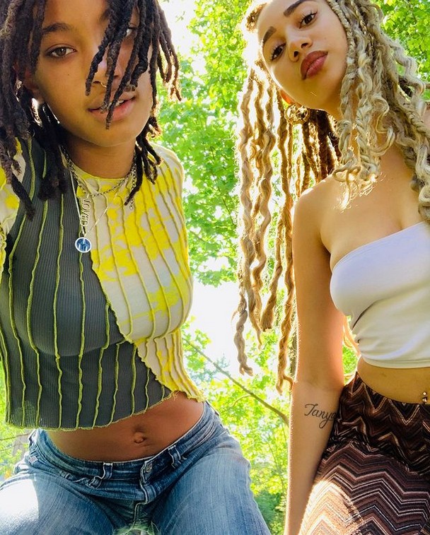 willow-smiths-sexy-unpublished-pics-thefappening-cfd-4 Willow Smith Tits