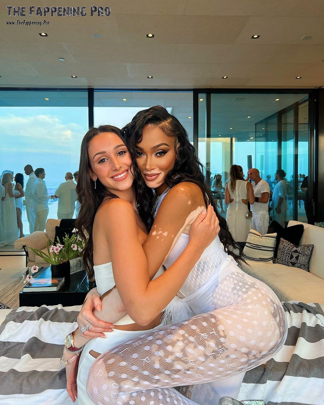 winnie-harlow-braless-thefappening-cfd-4 winnie harlow braless thefappening cfd 4