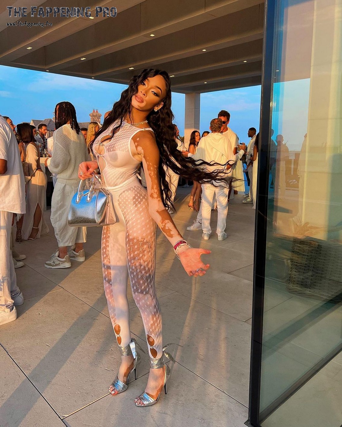 winnie-harlow-braless-thefappening-cfd-8 Winnie Harlow Braless