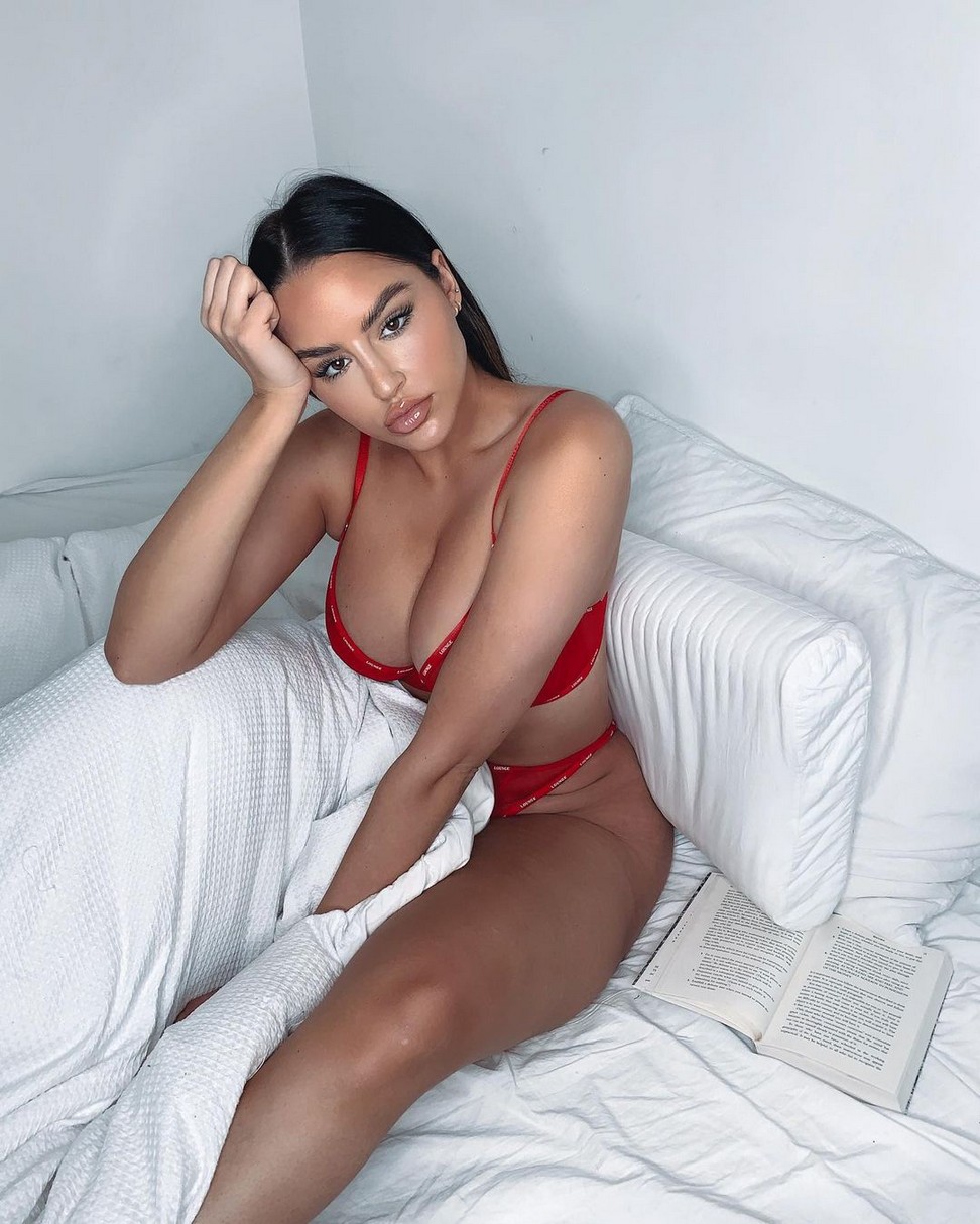 yasmin-de-christie-sexy-thefappening-cfd-2 Yasmin De Christie In Bed