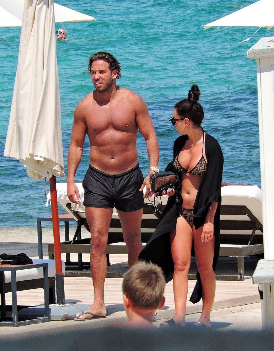 yazmin-oukhellou-topless-on-vacation-in-mexico-2020-thefappening-cfd-1 yazmin oukhellou topless on vacation in mexico 2020 thefappening cfd 1