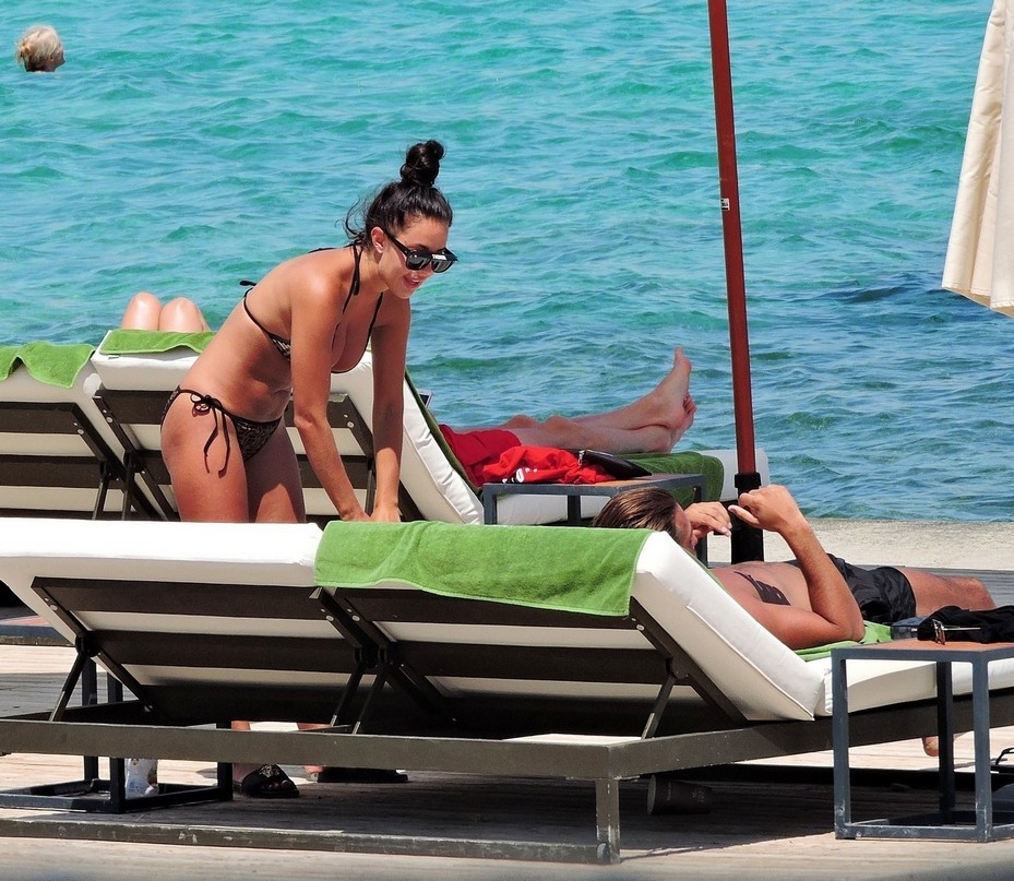 yazmin-oukhellou-topless-on-vacation-in-mexico-2020-thefappening-cfd-11 yazmin oukhellou topless on vacation in mexico 2020 thefappening cfd 11