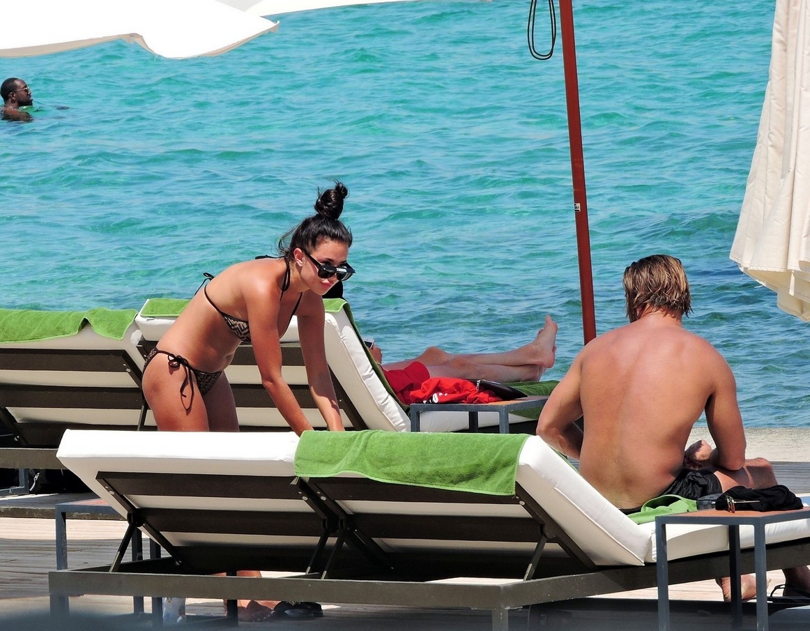 yazmin-oukhellou-topless-on-vacation-in-mexico-2020-thefappening-cfd-19 yazmin oukhellou topless on vacation in mexico 2020 thefappening cfd 19