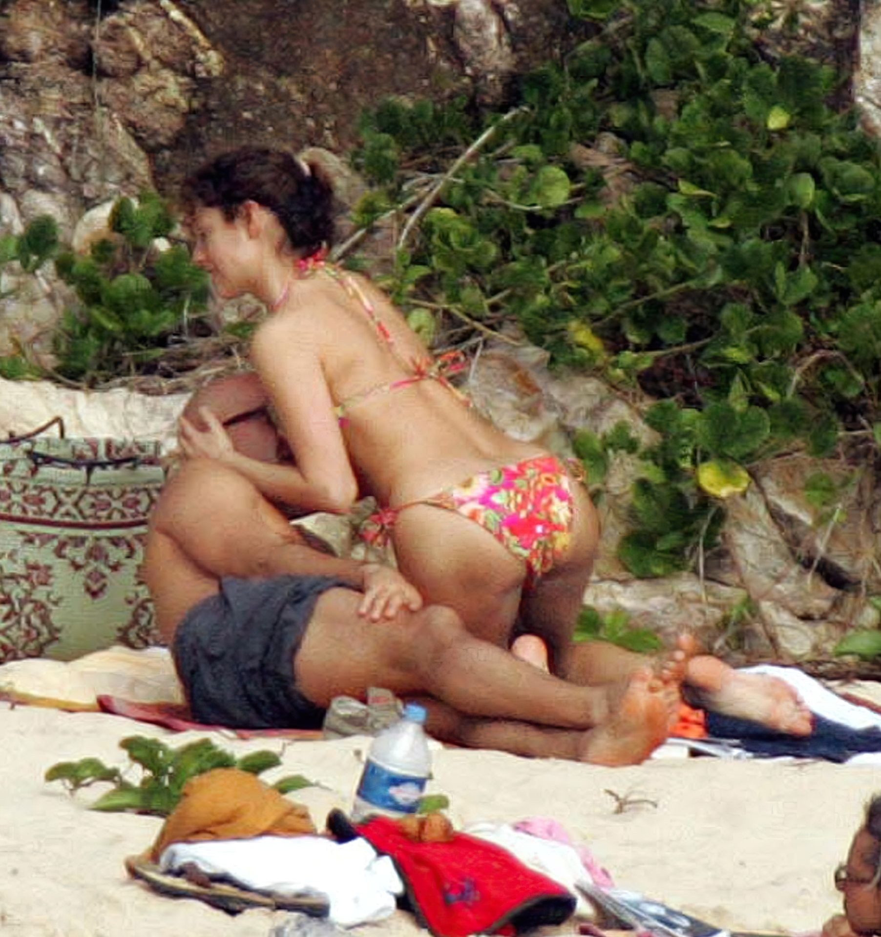 young-kelly-brook-topless-thefappening-pro-1 young kelly brook topless thefappening pro 1