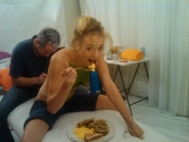 yvonne-strahovski-nude-thefappening2017-43 Yvonne-Strahovski-Nude-TheFappening2017-43