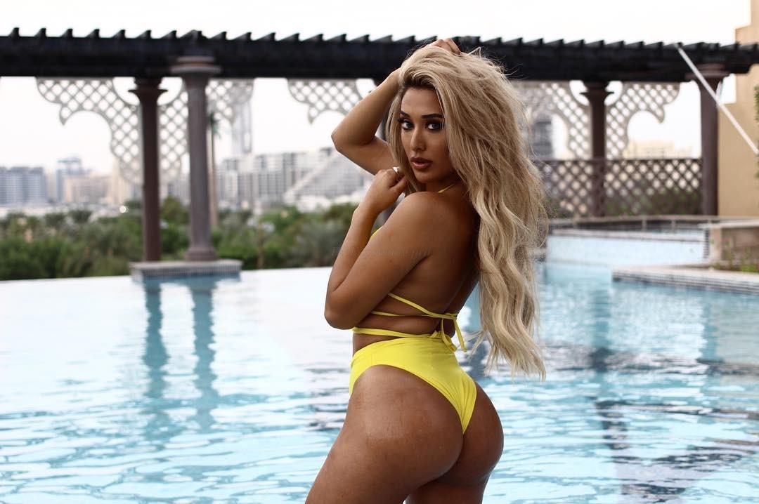 zahida-allen-sexy-revealing-27 zahida allen sexy revealing 27