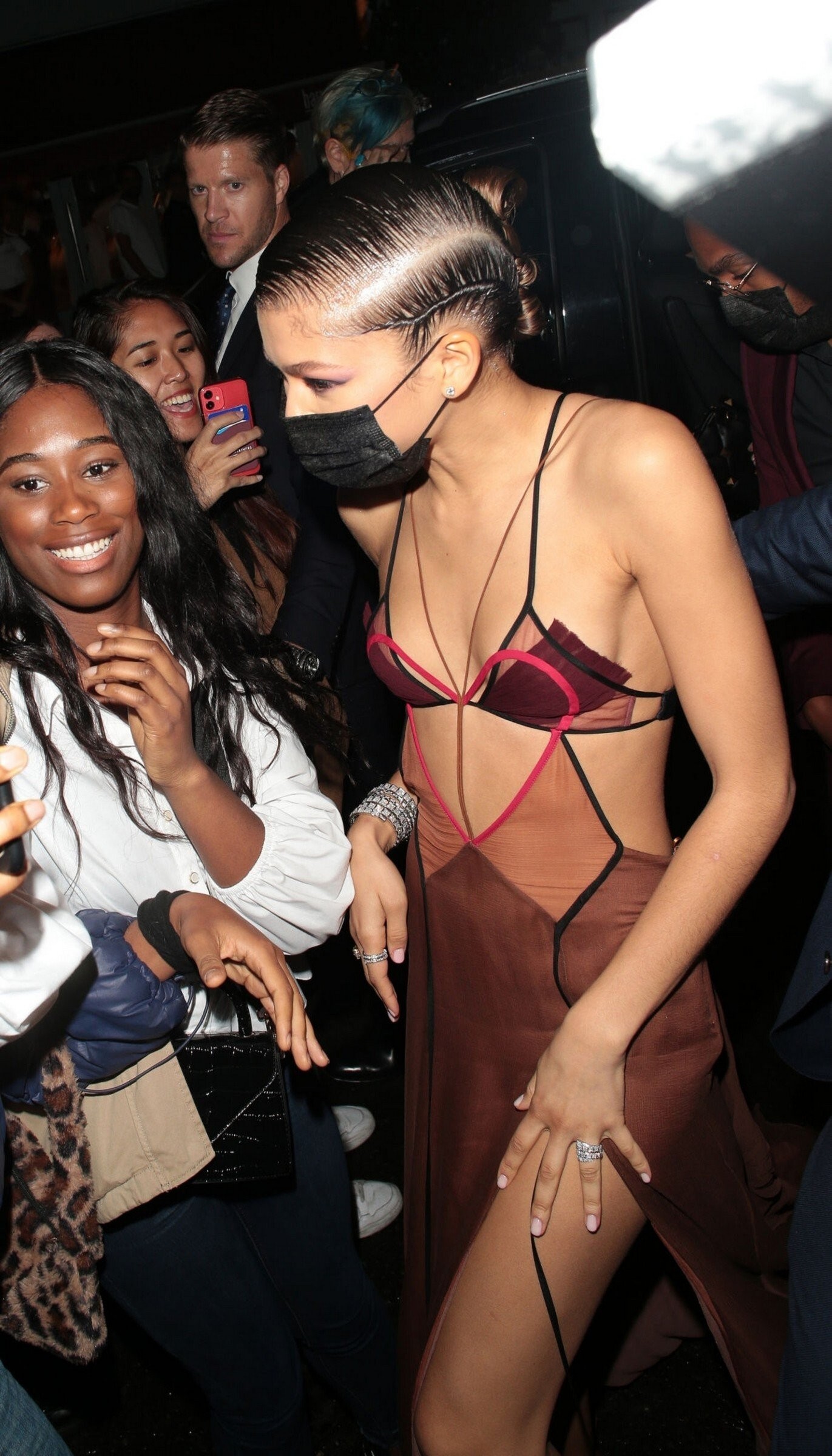 zendaya-stripping-for-dune-thefappening-cfd-10 Zendaya Small Tits