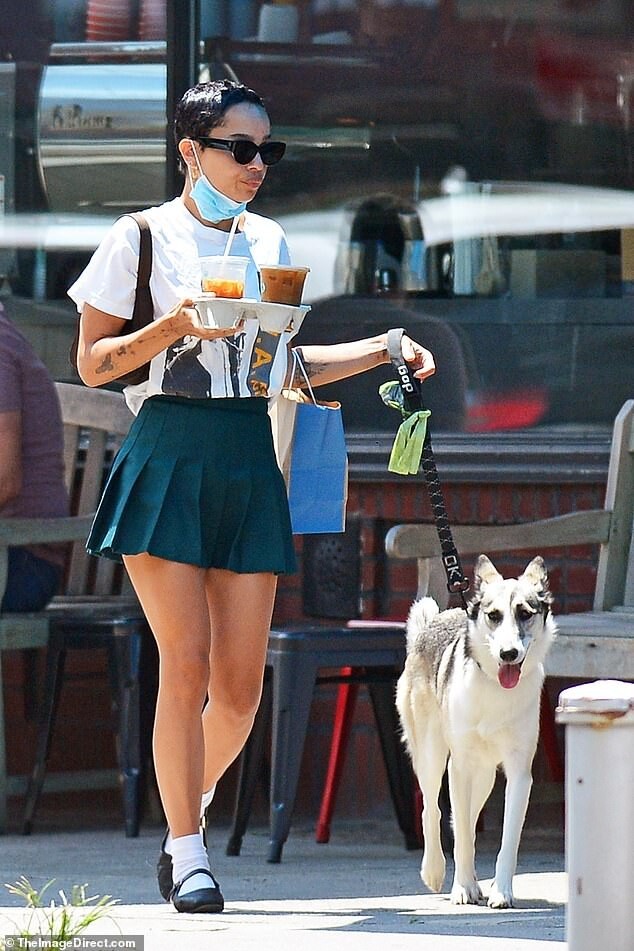 zoe-kravitz-looks-sexy-in-preppy-style-thefappening-cfd-6 zoe kravitz looks sexy in preppy style thefappening cfd 6