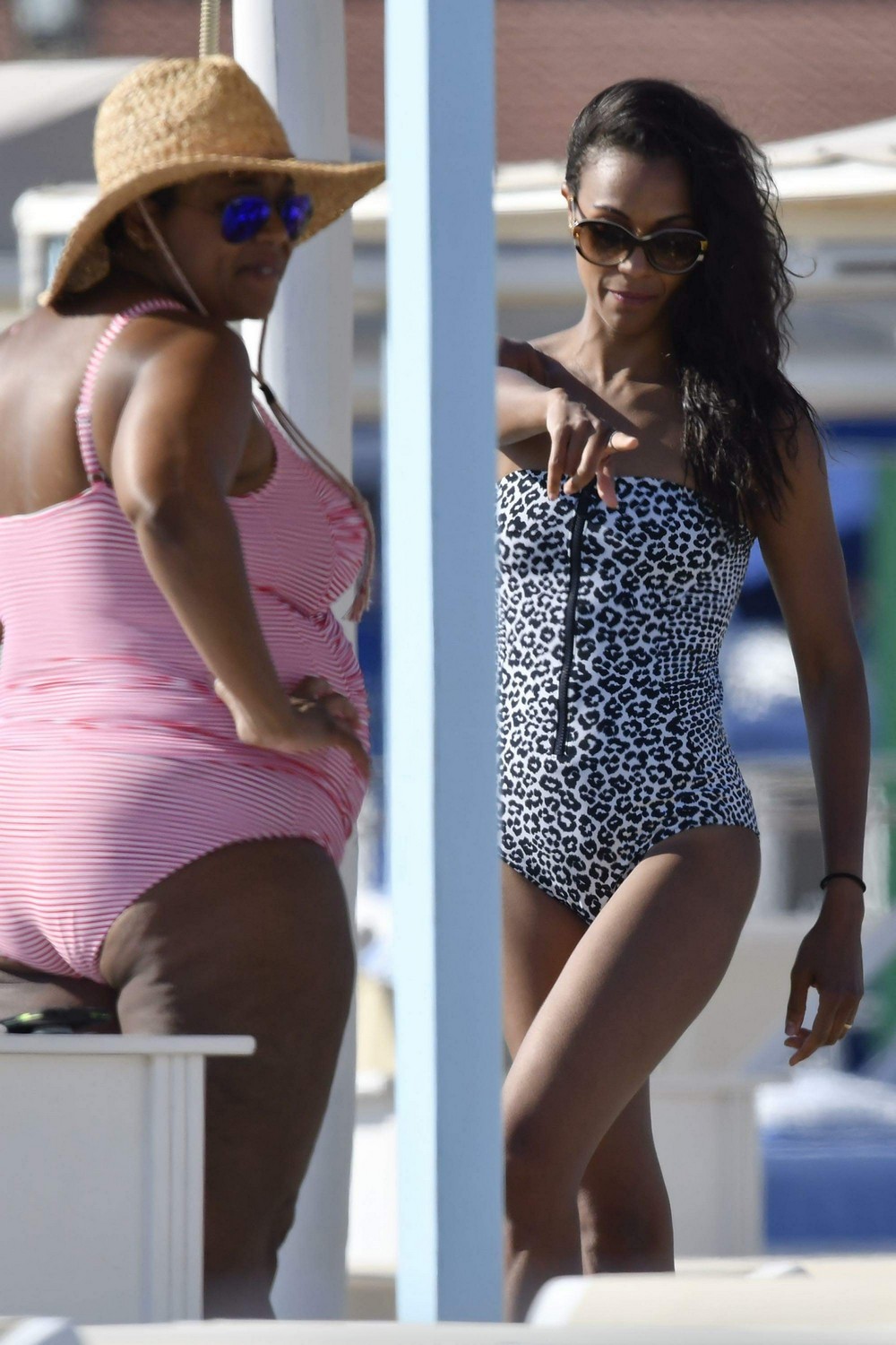 zoe-saldana-sexy-swimwearthefappening-pro-18 zoe saldana sexy swimwearthefappening pro 18